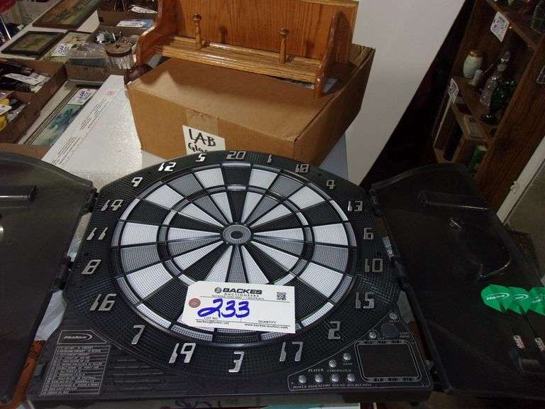 Electronic dart board
