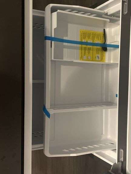 GE GNE27JYMKFFS stainless 2 door top mount refrigerator - nice  - doors will most likely have to be taken off to remove