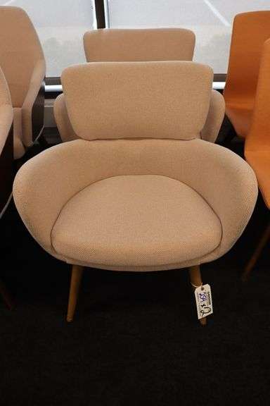Times 2 - Light pink tweed office chairs