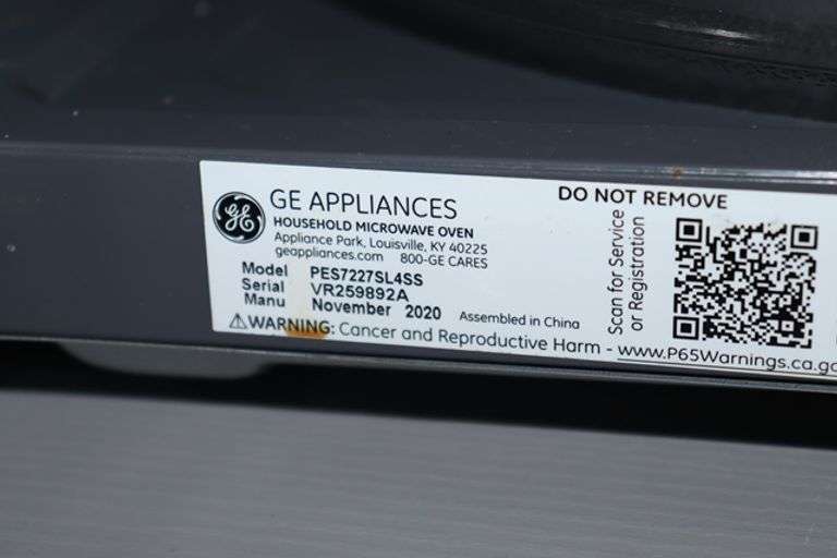 2020 GE PES7227SL4SS stainless microwave - 1100 watt