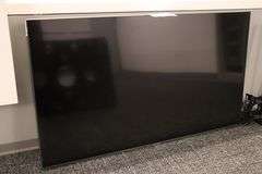 Samsung 55" TV with wall mount bracket