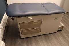 Brewer Access 5000 adjustable exam table