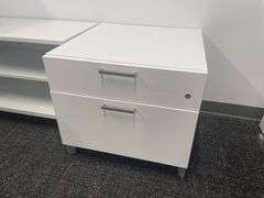 All to go - White wood laminate office cabinet