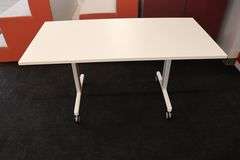 Times 4 - Senator Array 30" x 60" portable white laminate flip top tables