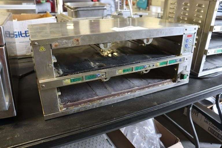 27" Prince Castle EHB23A food warmer no trays AS IS Backes