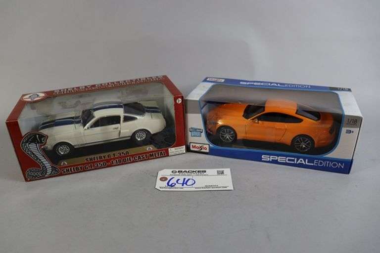 Pair to go Shelby Collection 1/18 scale Shelby GT 350 and Maisto 2015