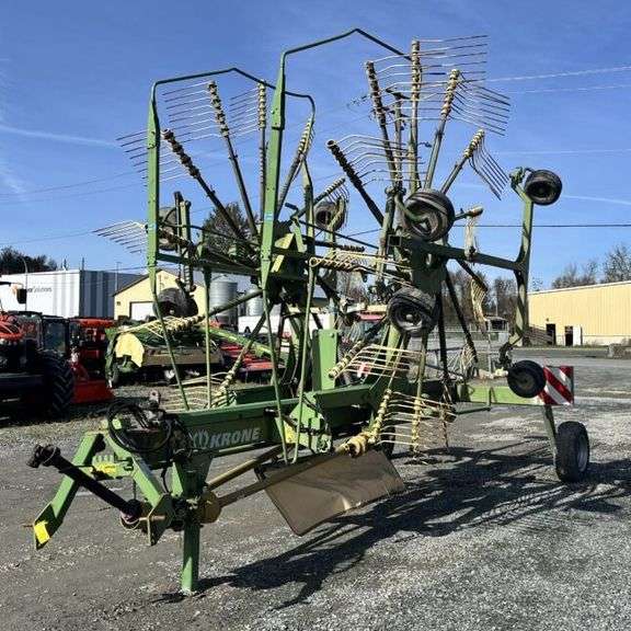 2004 Krone Swadro 881 Center Delivery Rake