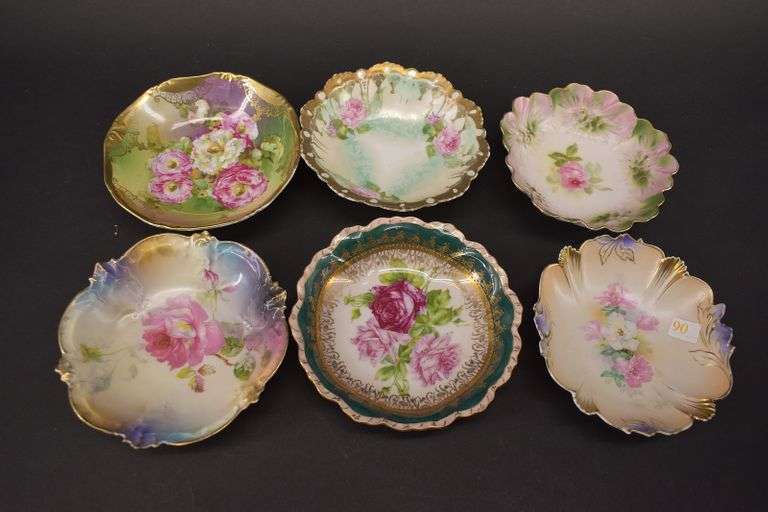Assorted Hand Painted Berry Bowls BHD Auctions