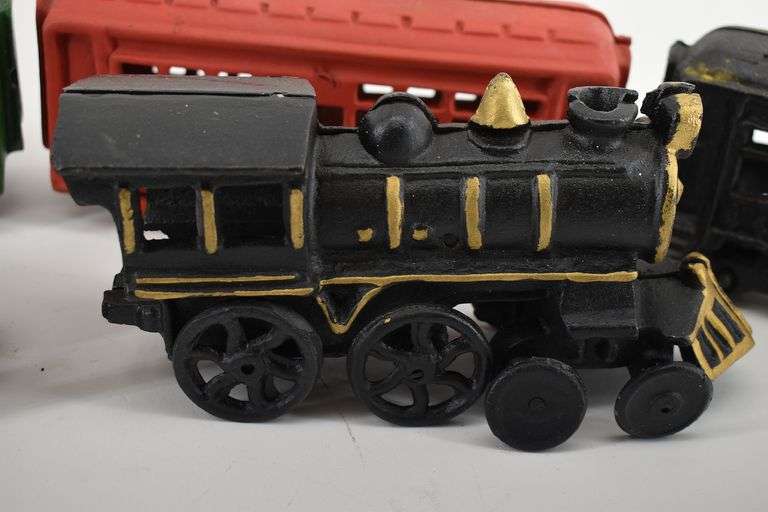 Cast Iron Train Set BHD Auctions