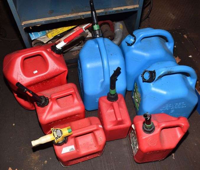 Gas and Kerosene Cans (2 lids missing) BHD Auctions