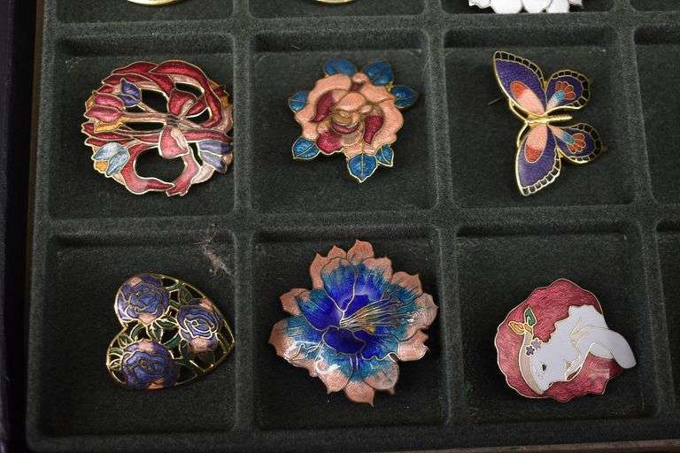 Cloisonné Pins BHD Auctions