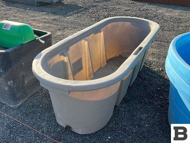 150 Gallon Poly Stock Tank Booker Auction Company