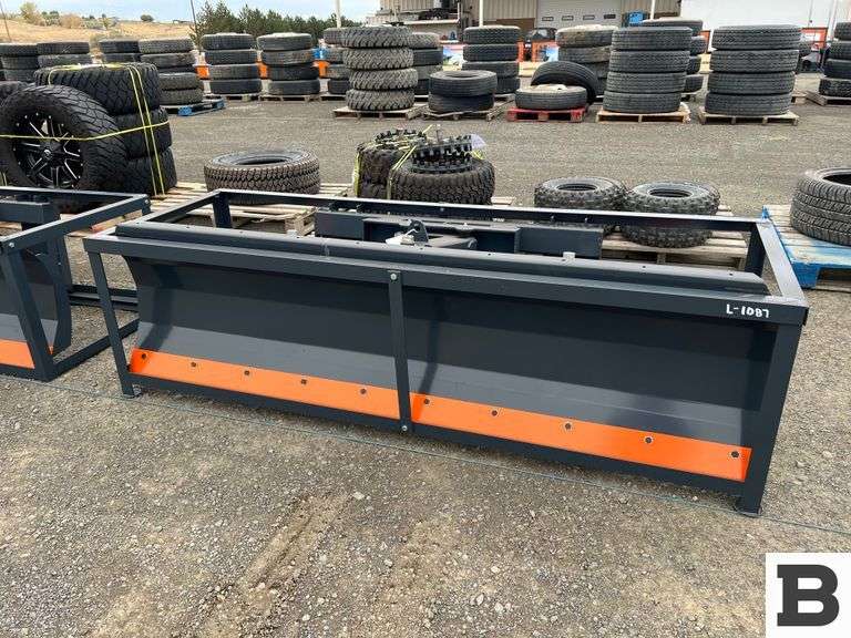 TMGDB86 Skid Steer Dozer Blade/Snow Pusher Booker Auction Company