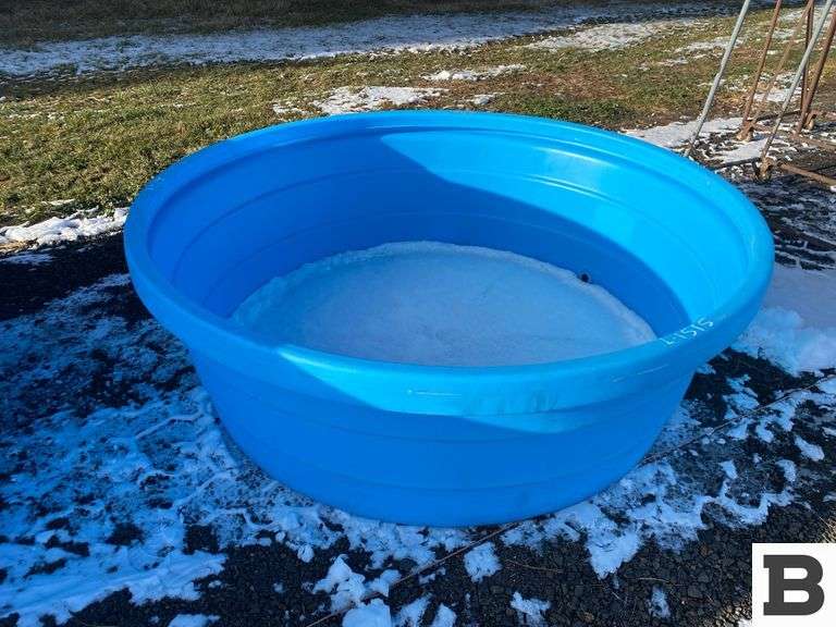 Behlen 6' Poly Stock Tank Booker Auction Company