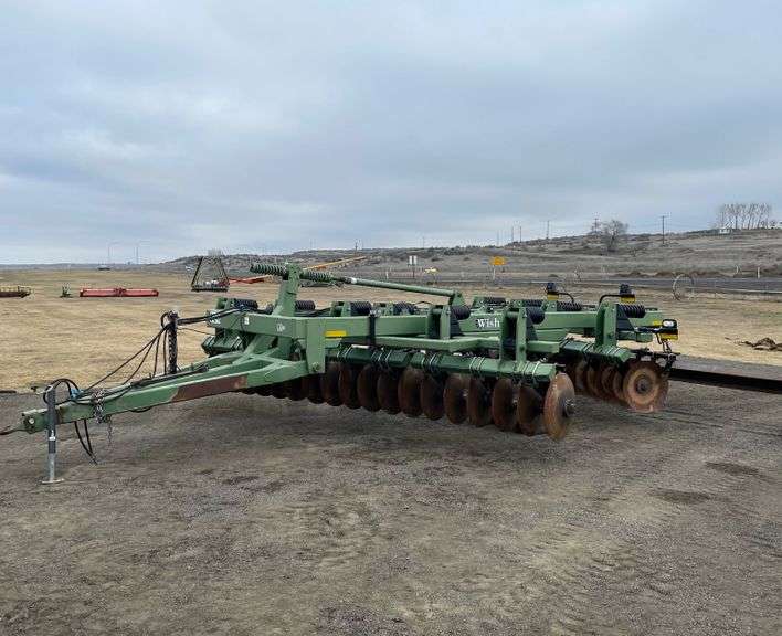 Wishek 842N Offset Disc Booker Auction Company