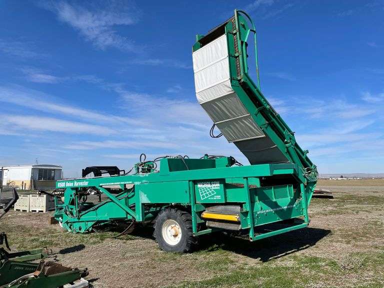 Nicholson V1500 Onion Harvester Booker Auction Company