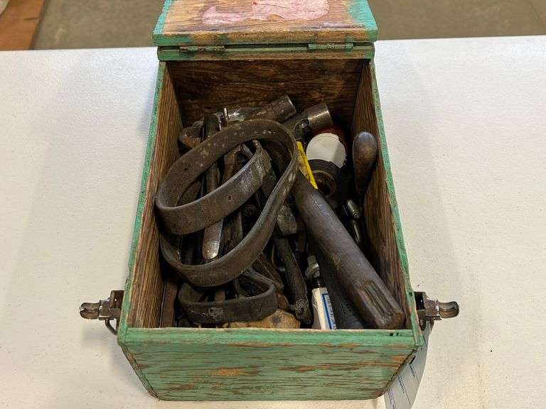 Livestock Brushes, Ver Wrap, Tool Box Booker Auction Company