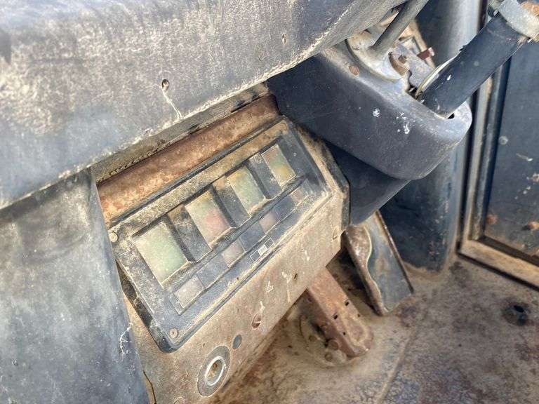 Case W18 Loader - Booker Auction Company