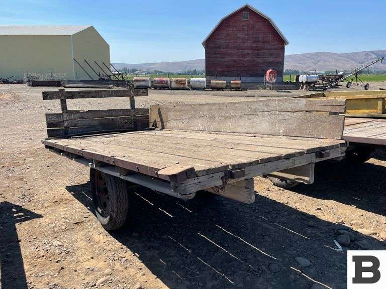 Flatbed Wagon Booker Auction Company