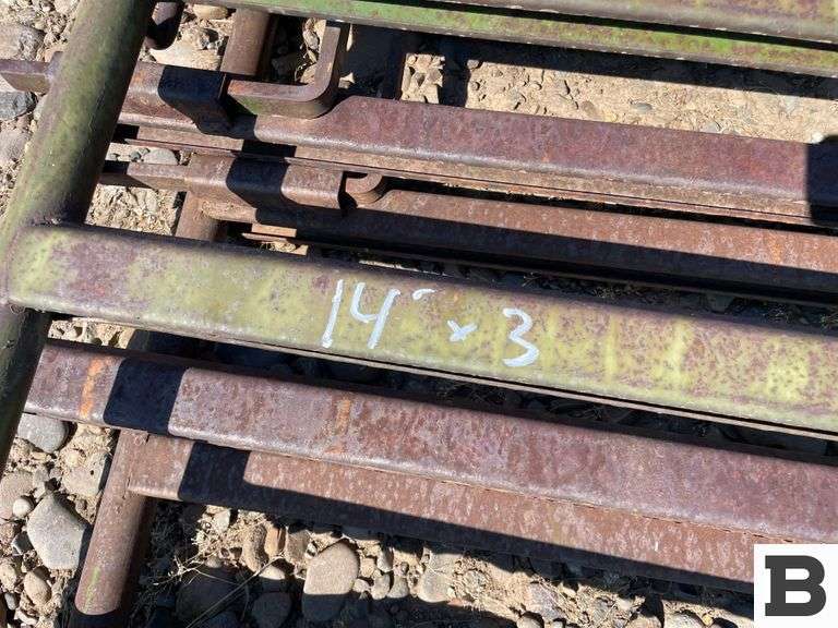 Powder River 14' Gates Booker Auction Company