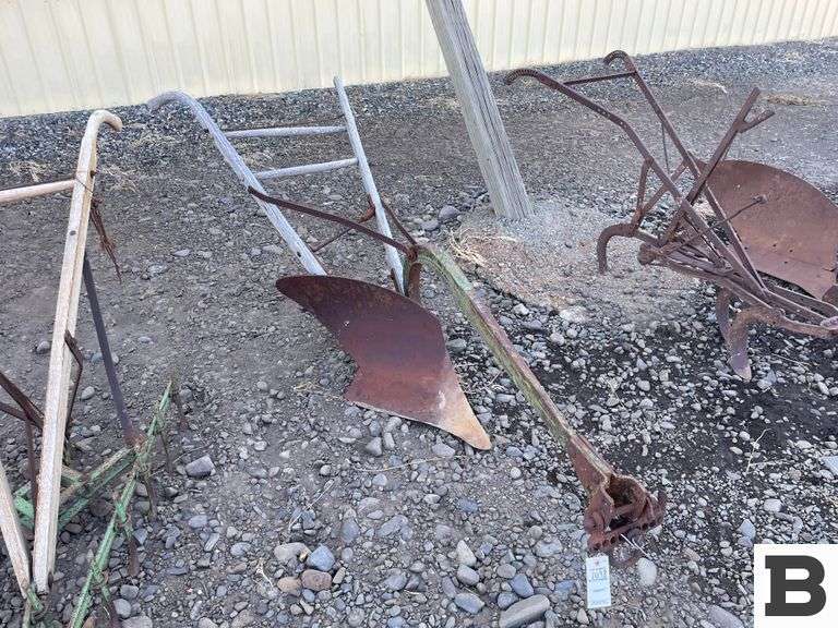 Antique Single Plow Booker Auction Company