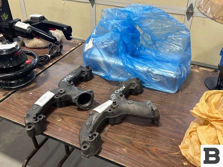 350 Chevrolet Ram Exhaust Manifolds, Valve Covers Booker Auction Company