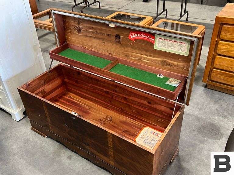 Lane Cedar Chest Booker Auction Company