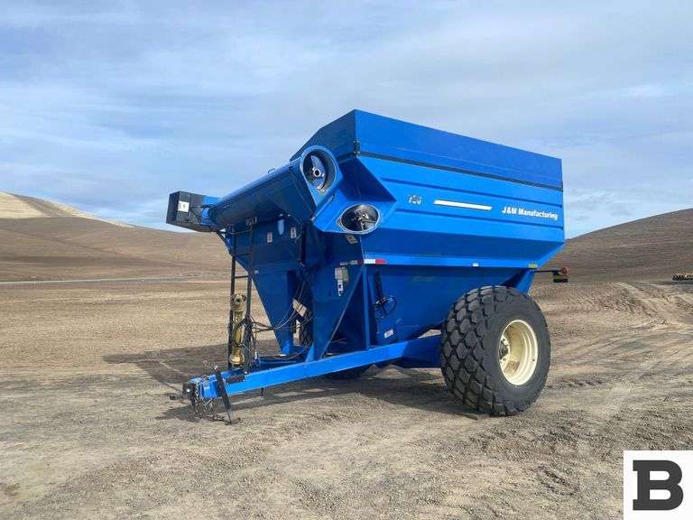 2018 J&M Manufacturing 750 Grain Cart Booker Auction Company
