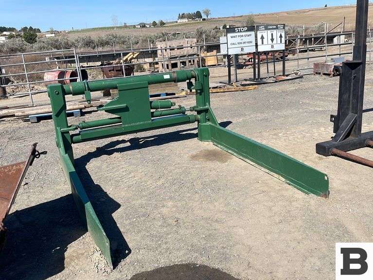 Sunny D Hay Squeeze Booker Auction Company