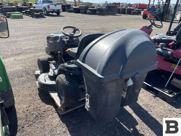 Craftsman LT2500 Lawn Mower Booker Auction Company