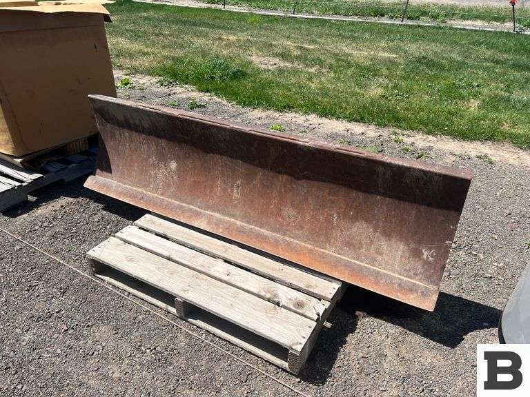 Loader Blade Booker Auction Company