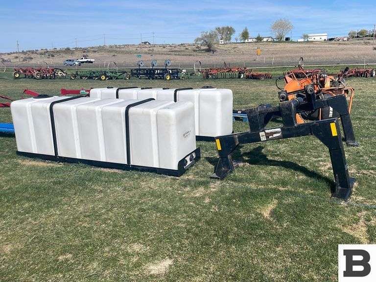 Agri Products Saddle Tanks and Frames Booker Auction Company