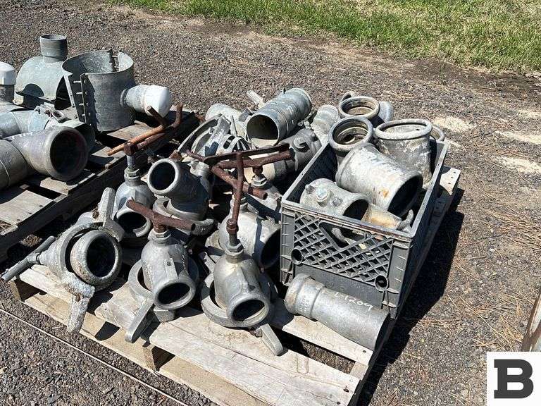 Wade Rain Irrigation Valve Opener’s, Joints, Clamps Booker Auction