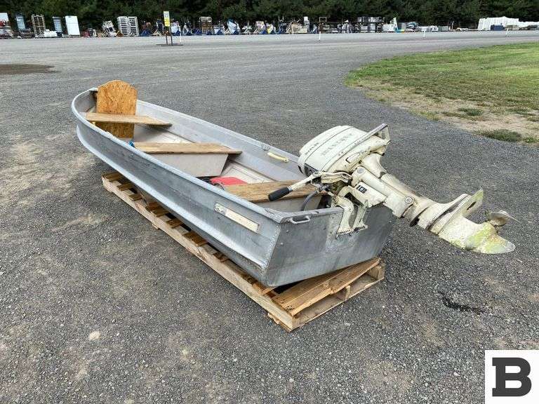 1978 Sea King 12' Aluminum Boat - Booker Auction Company