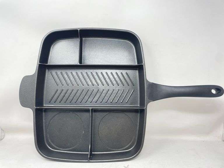 Like new Master Pan NonStick Divided Grill/Fry/Oven Meal Skillet, 15