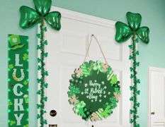 2 PCs St Patricks Day Decorations, Green Shamrock Hanging Welcome Sign St Patricks Day Door Decor for The Home, Glitter Pediment Plaque Lucky Festive St Patricks Day Wreaths for Front Door Front Porch Wall, Size 12 Inch, New Open Box