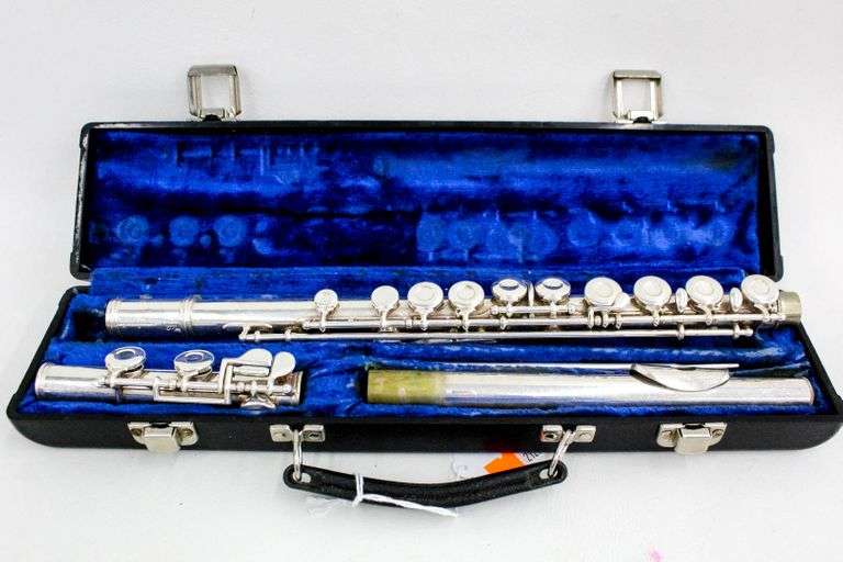 Flute by Gemeinhardt 2SP D52093, made in Elkhart, Ind. Comes in a case
