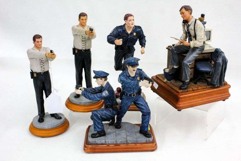 Blue Hats of Bravery Figurine Collection, includes "On the Case