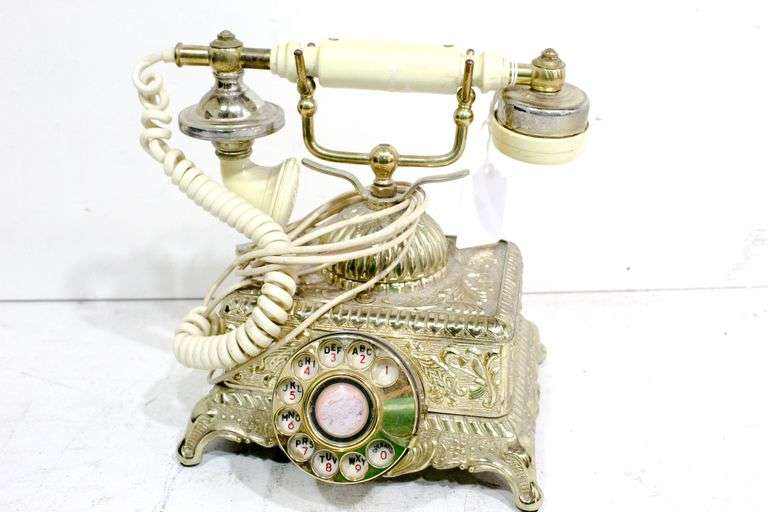 Radio Shack Imperial Classique Phone Model 43323A Reproduction of a