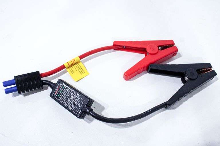 Winplus 12V Car Jump Starter in case Bunting Online Auctions