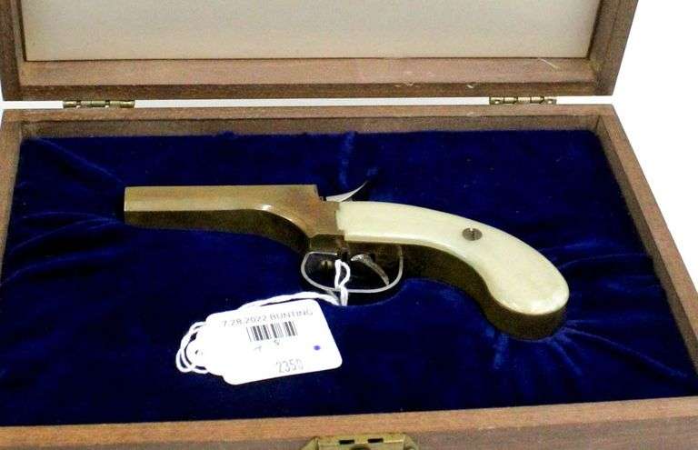 Black Powder Double Barrel Pistol with 3