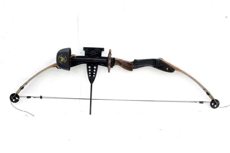 Jennings Shooting Star Compound Bow with Kwikee Kwiver Co. Quiver