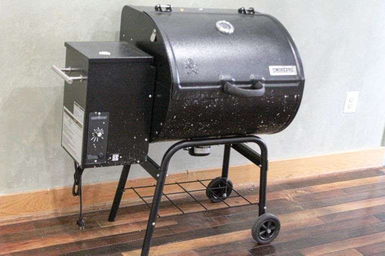 Camp Chef Smoke Pro Pellet Grill Bunting Online Auctions