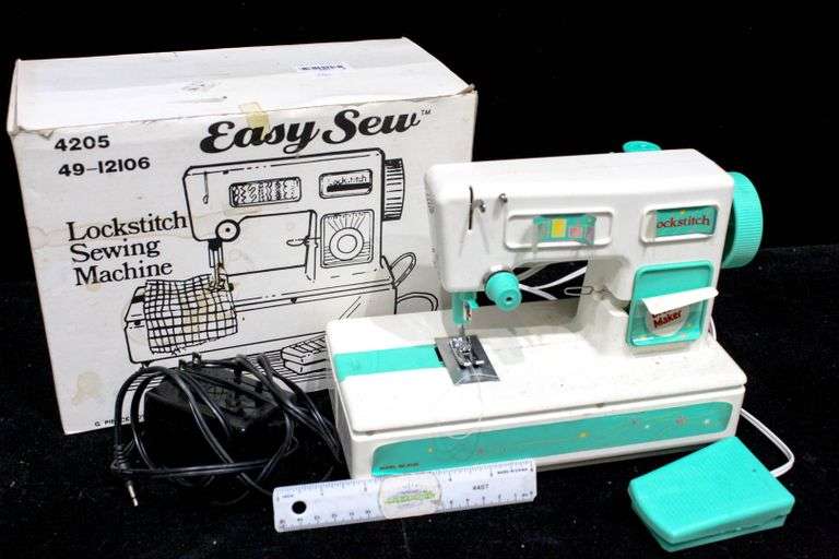 Vintage Easy Sew sewing machine. Bunting Online Auctions