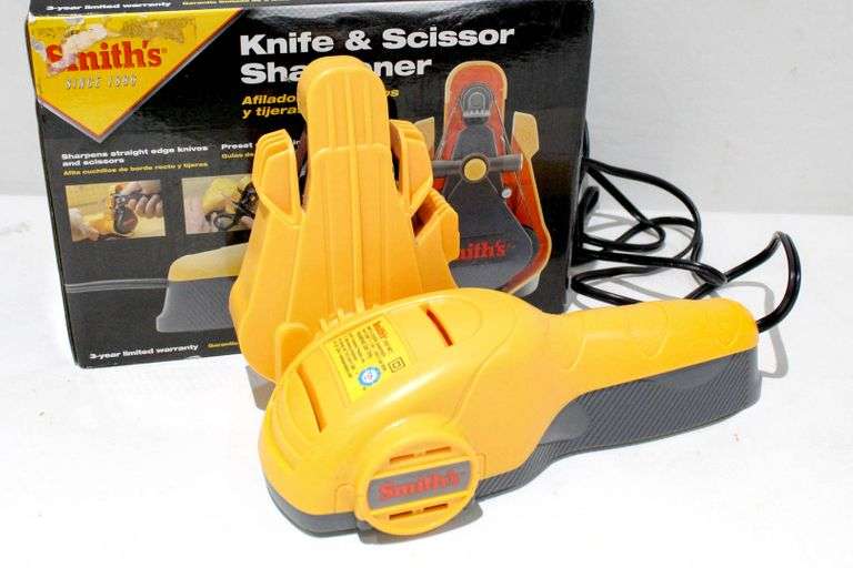 Smith's electric knife and scissor sharpener. Bunting Online Auctions