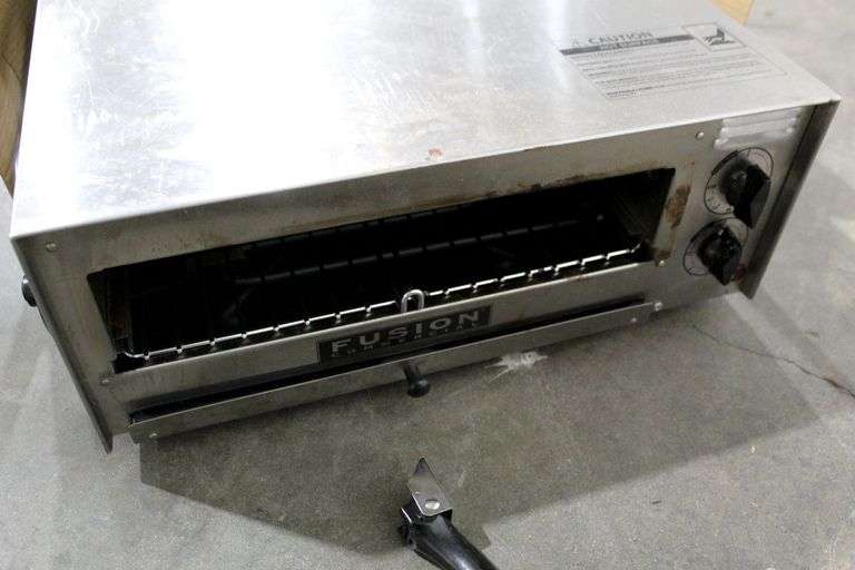Fusion Commercial Deluxe 12" Pizza & Snack Oven Model 508FC by