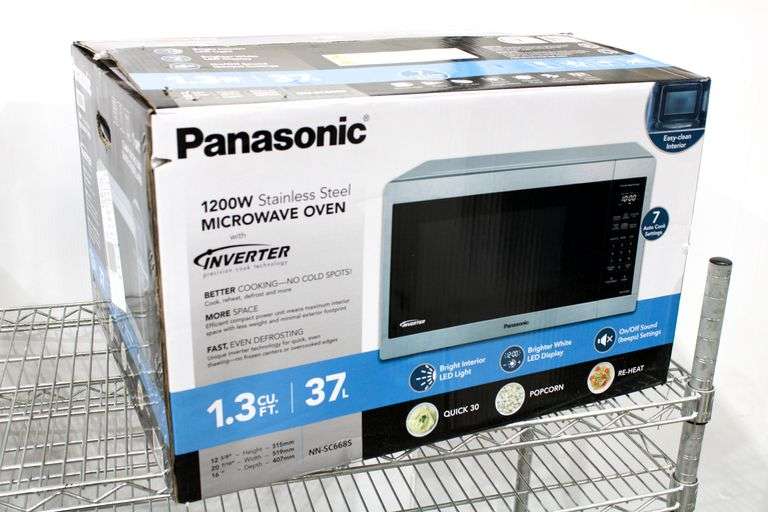 New Panasonic 1.3CuFt Stainless Steel Countertop Microwave Oven NN