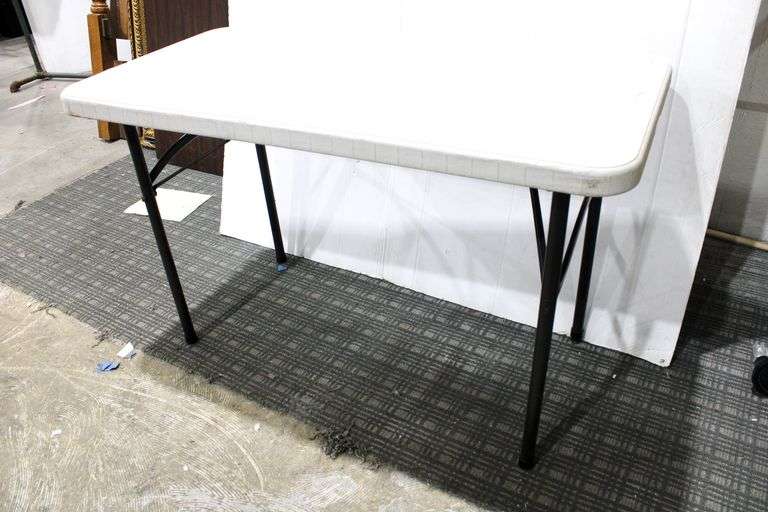 Folding Table 24 x 48 Bunting Online Auctions