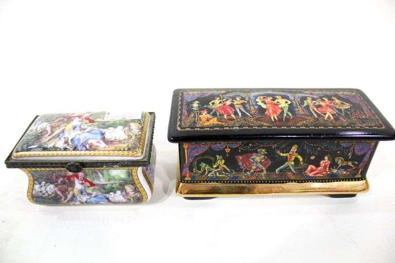 Ardleigh Elliott & Sons 1991 Russian Porcelain Music Box and