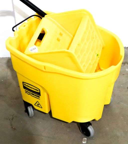 Rubbermaid Mop Bucket with Wave Brake Bunting Online Auctions